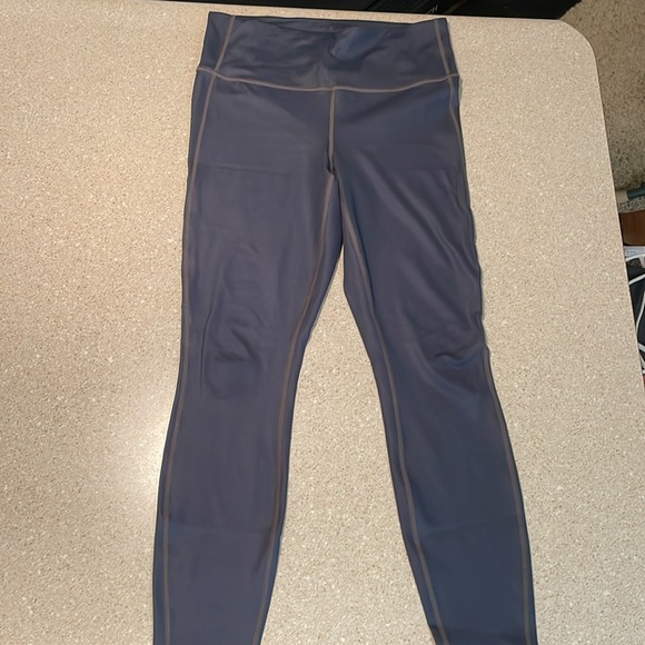 Athleta Ankle Length Leggings - Picture 2 of 4